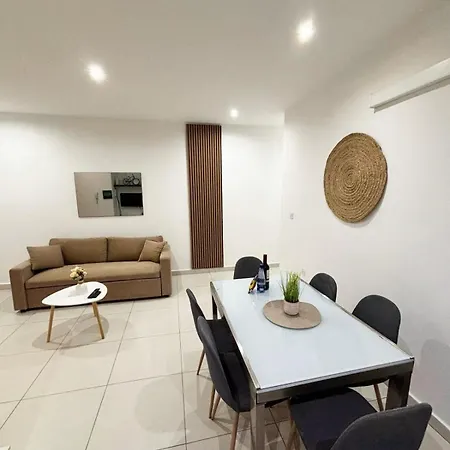 Large Paceville 3 아파트