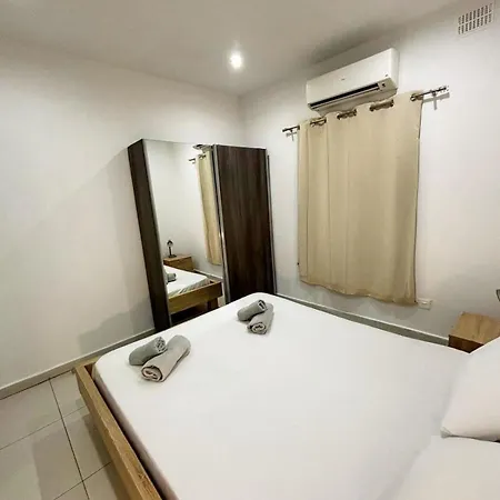 아파트 Large Paceville 3 Saint Julian's